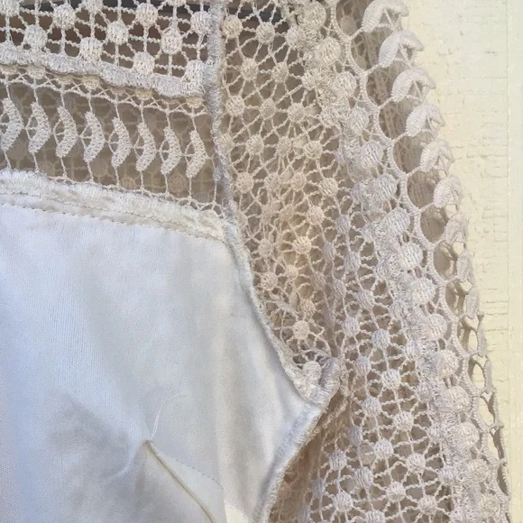 AQUA ivory crochet knit lace sheer long sleeve ruffle tier layered dress - Picture 10 of 16